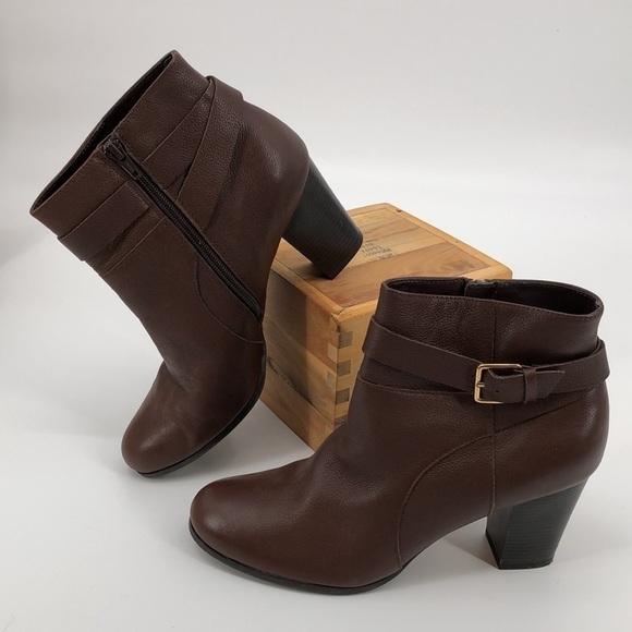 Cole Haan Signature Grand OS Booties Size 11B (H15-BR W02757 11B) Golden Buckle - Picture 4 of 14